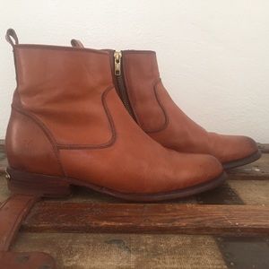 Going to consign 10/17/19 Frye Danielle Short Boot